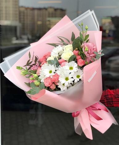Букет цветов из: Розы, Лизиантусы и Хризантемы в Ярославле